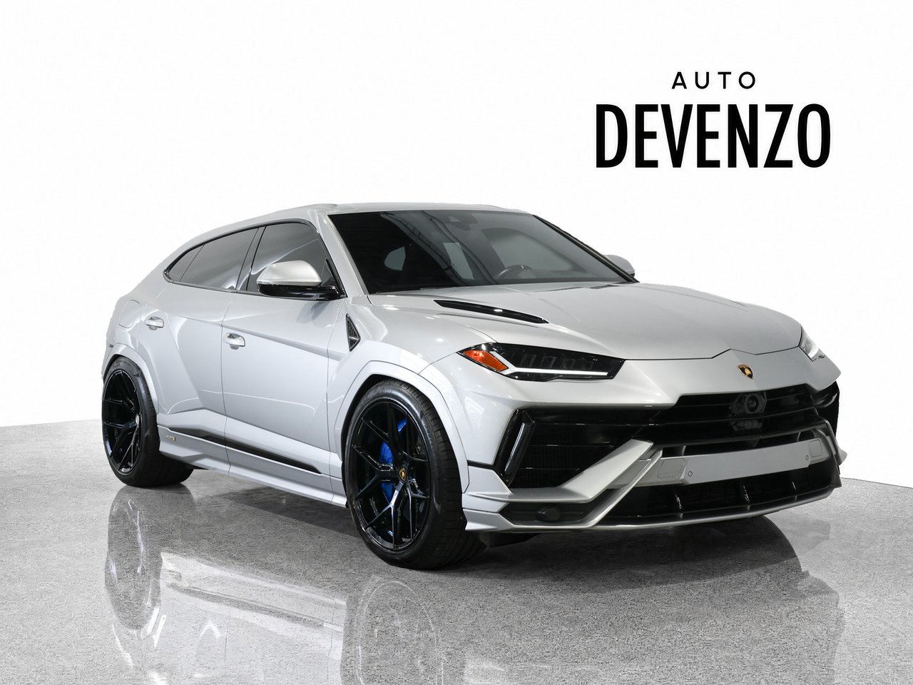 Lamborghini Urus S 2023 Gris Saint-Eustache - photo #0