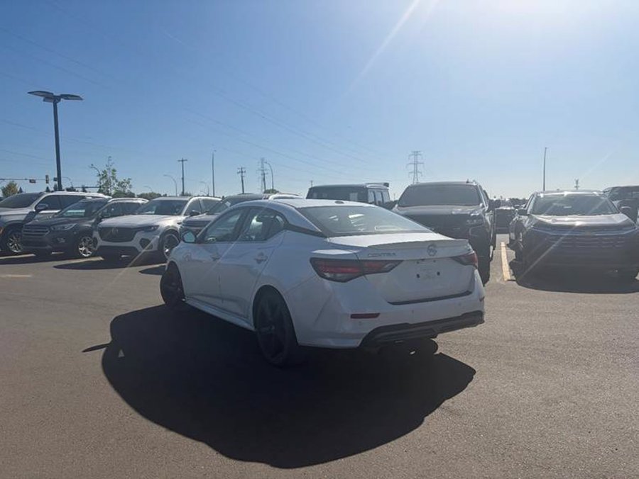 2021 Nissan Sentra SR 2.0L | Power Sunroof White
