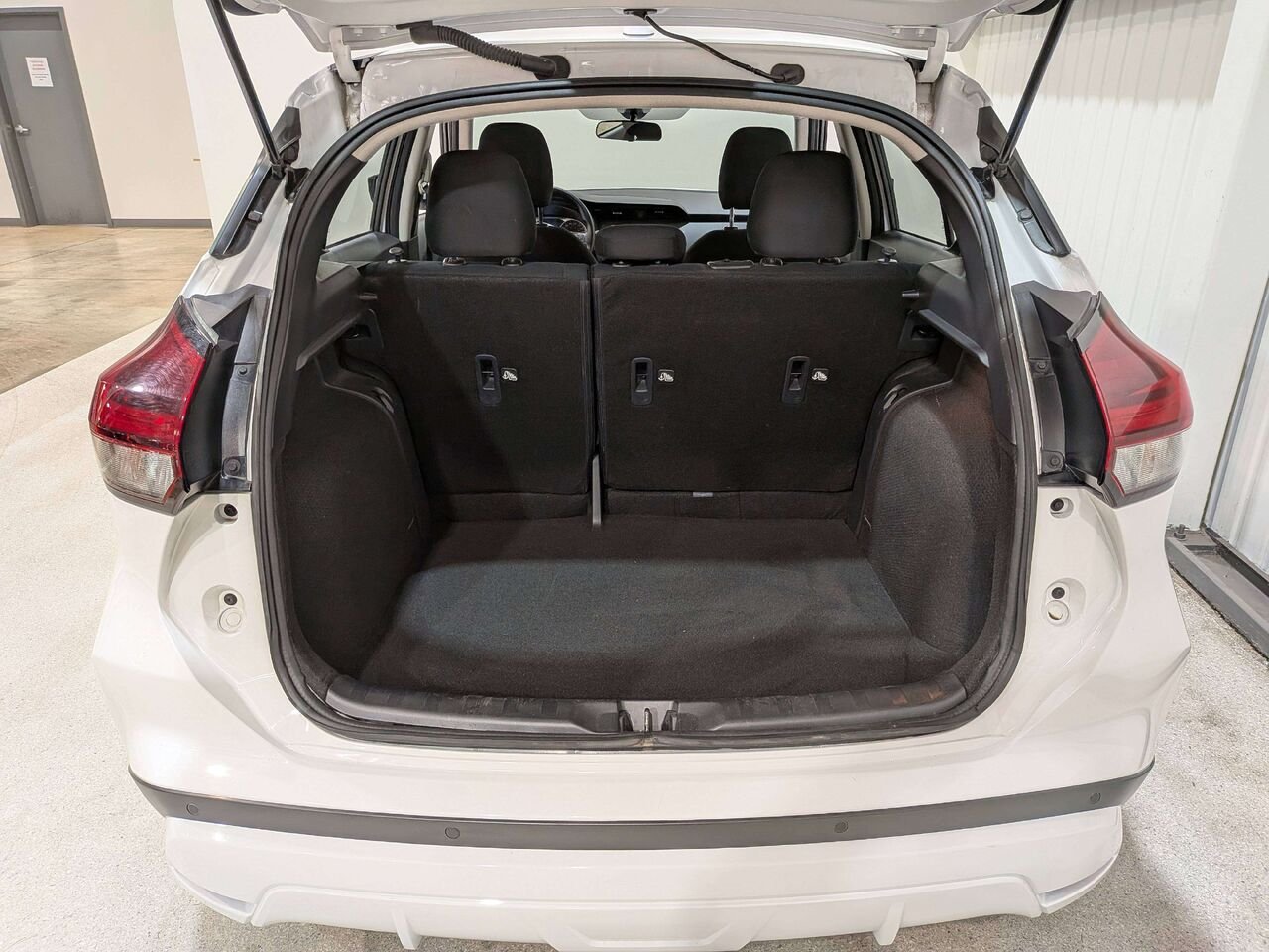 Nissan Kicks S FWD 2024 Blanc Val-David - photo #8
