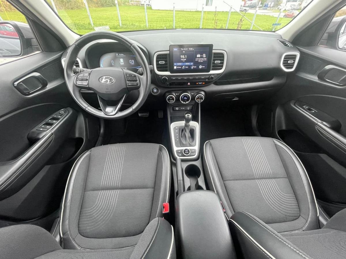 Hyundai Venue 2023 Gris Donnacona - photo #17