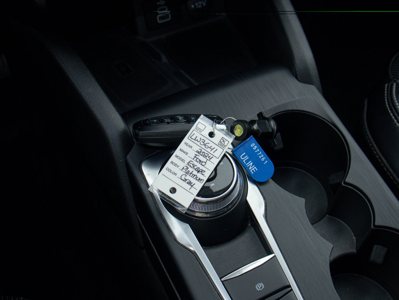 2024 Ford Escape Platinum AWD Grey Sherwood Park - photo #33