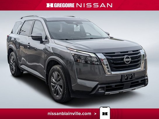 2024 Nissan Pathfinder SV JAMAIS ACCIDENTE TOIT 8 PASSAGER A PARTIR 2.99% Grey