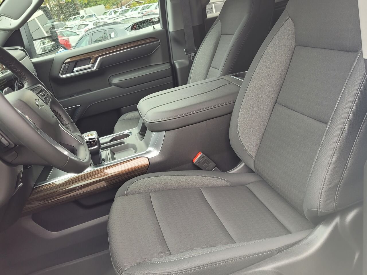 Chevrolet Silverado 1500 RST cabine multiplace 4RM 157 po 2026 BLANC SOMMET Thetford Mines - photo #14