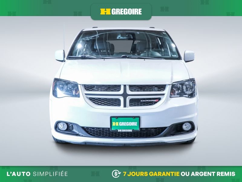 Dodge GR Caravan 822057 | GT AUTO AC MAGS CUIR NAV CAM RECULE 2020 Blanc Laval - photo #1