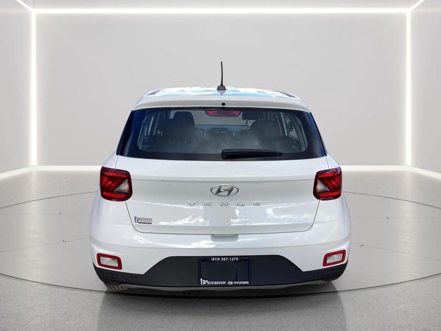 2025 Hyundai Venue Essential IVT White