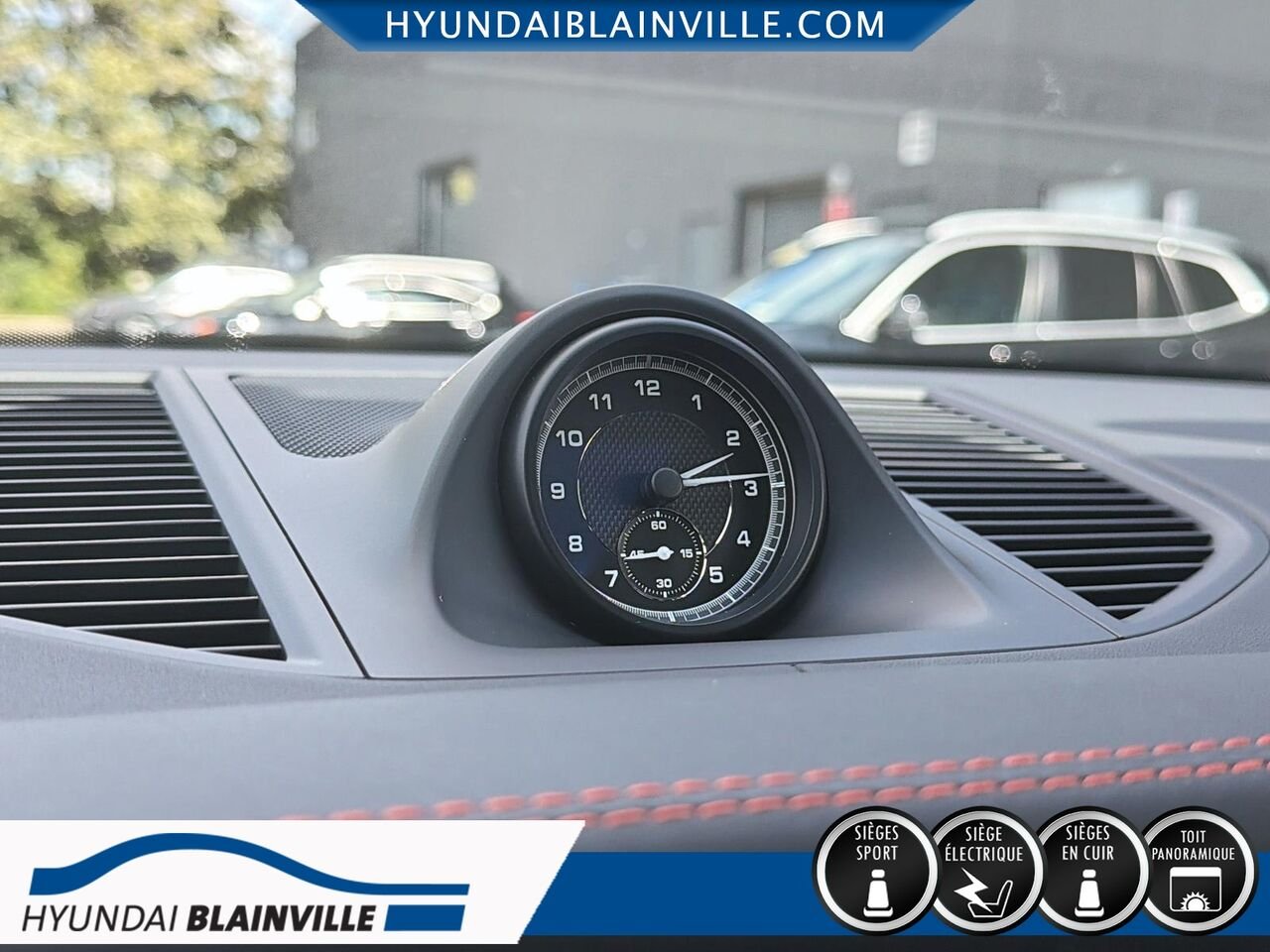 Porsche Macan 2022 Orange Blainville - photo #16