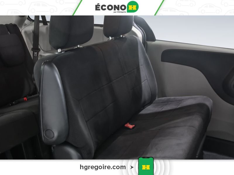 2015 Dodge GR Caravan White Blainville - photo #18