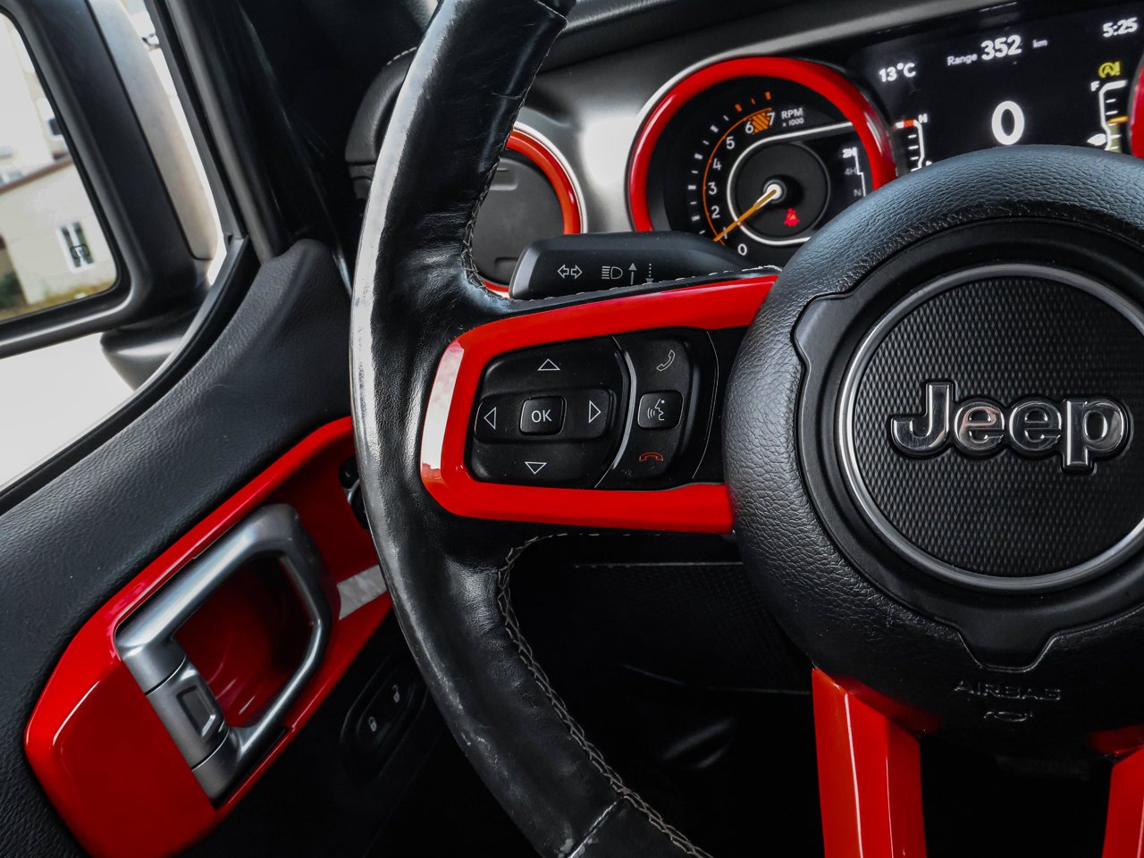 2020 Jeep Wrangler Unlimited Sahara 4x4 Black Sherwood Park - photo #20