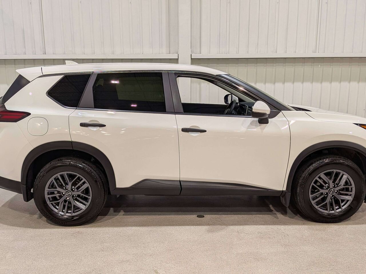 2024 Nissan Rogue AWD S White Val-David - photo #6