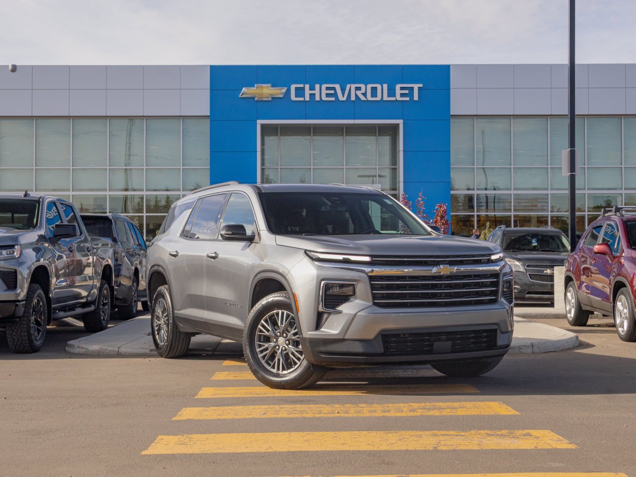 2026 Chevrolet Traverse AWD 4dr LT Grey Sherwood Park - photo #1