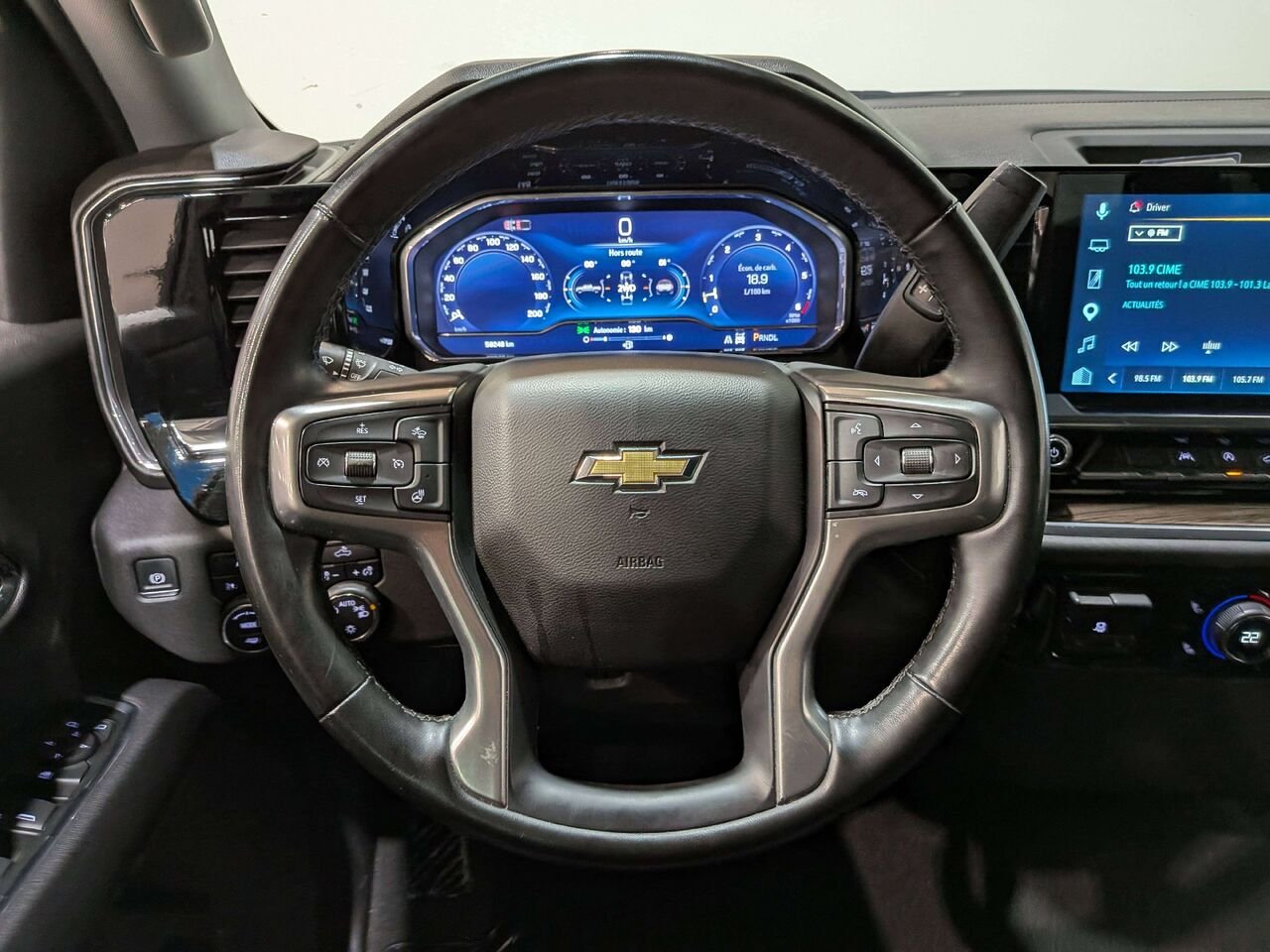 Chevrolet Silverado 1500 4WD Crew Cab 147" LT 2025 Blanc Val-David - photo #13