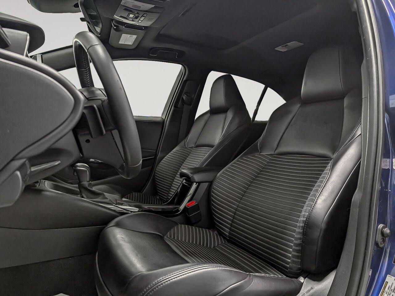 2020 Toyota COROLLA XSE Toit Ouvrant Volant Chauffant Blue Sherbrooke - photo #7