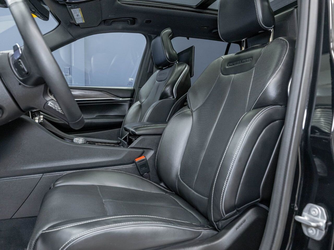2023 Jeep Grand Cherokee 4xe OVERLAND 4X4 *TOIT* NAV CUIR SIÈGES VENT PROTECH 3 Black Saint-Jérôme - photo #11