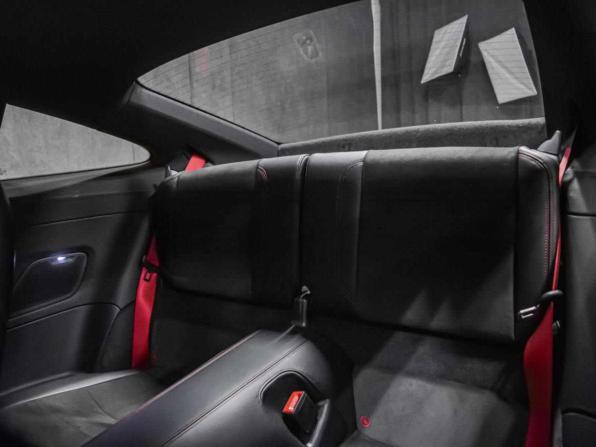 2024 Porsche 911 CARRERA 4 GTS Black Montreal - photo #33