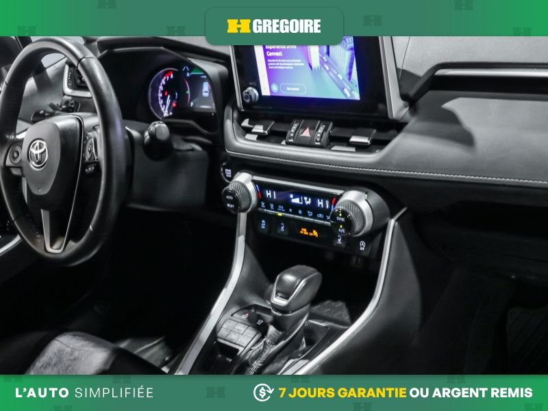2023 Toyota Rav 4 White Blainville - photo #25