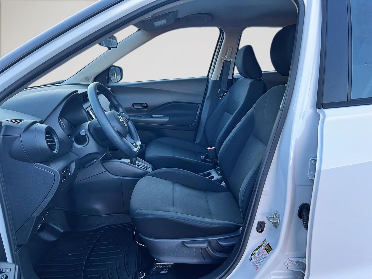 Nissan Kicks S TA 2024 Blanc Québec - photo #8