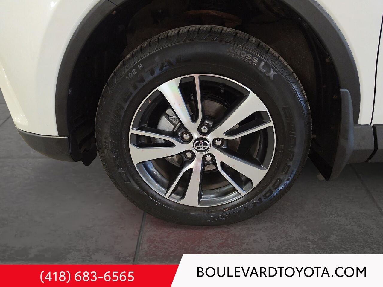 2018 Toyota RAV4 100160A-117 | LE White Québec - photo #6