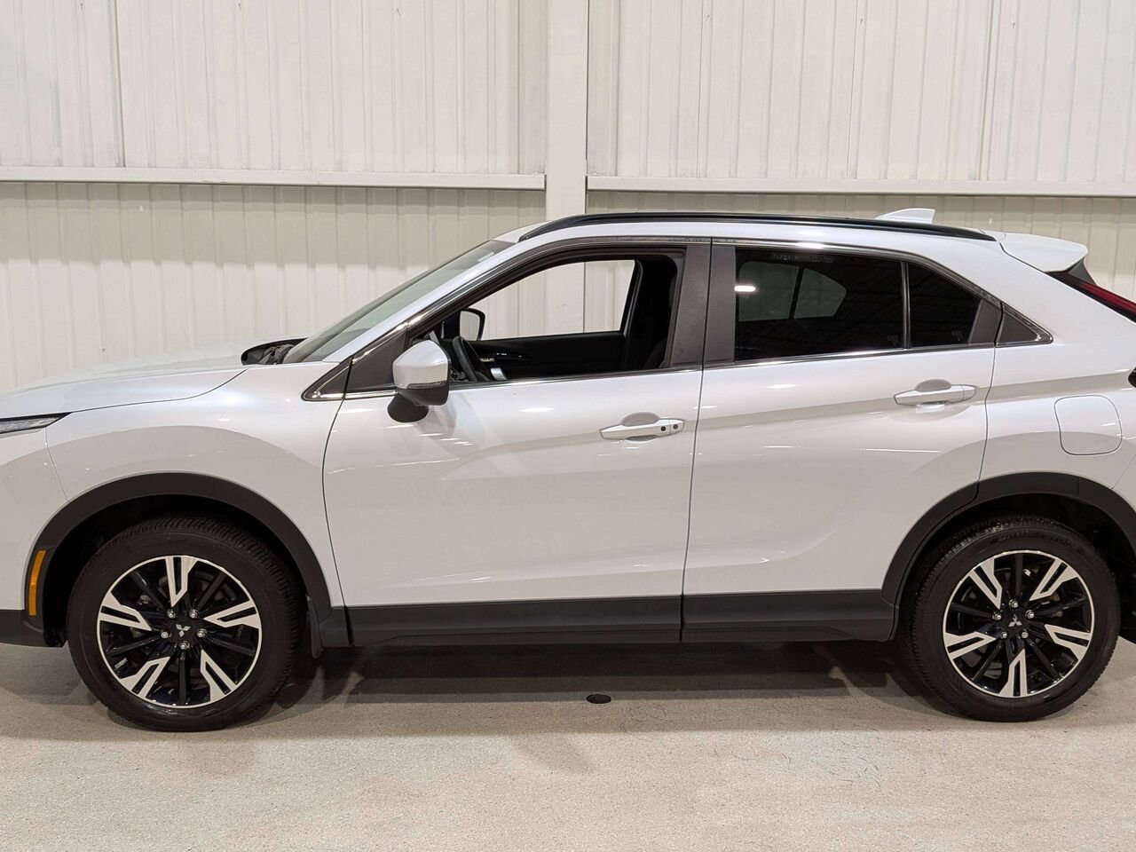2025 Mitsubishi Eclipse Cross SEL S-AWC White Val-David - photo #4
