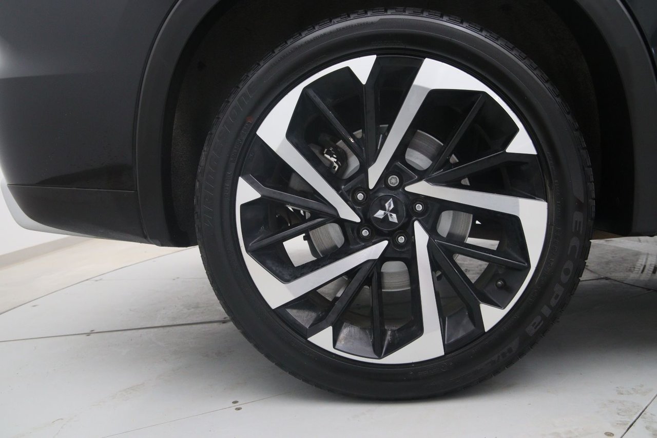 Mitsubishi Outlander PHEV 2024 Noir Baie-Comeau - photo #14