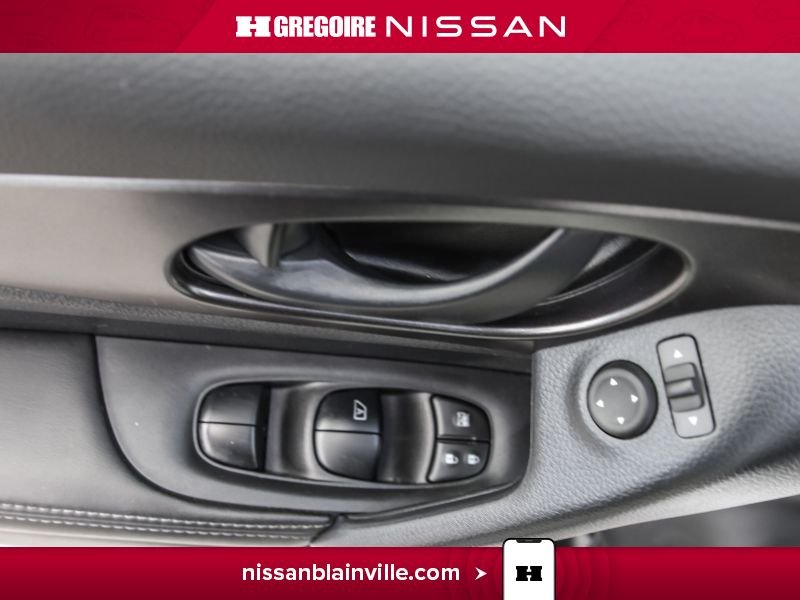 Nissan Qashqai 2023 Blanc Laval - photo #21