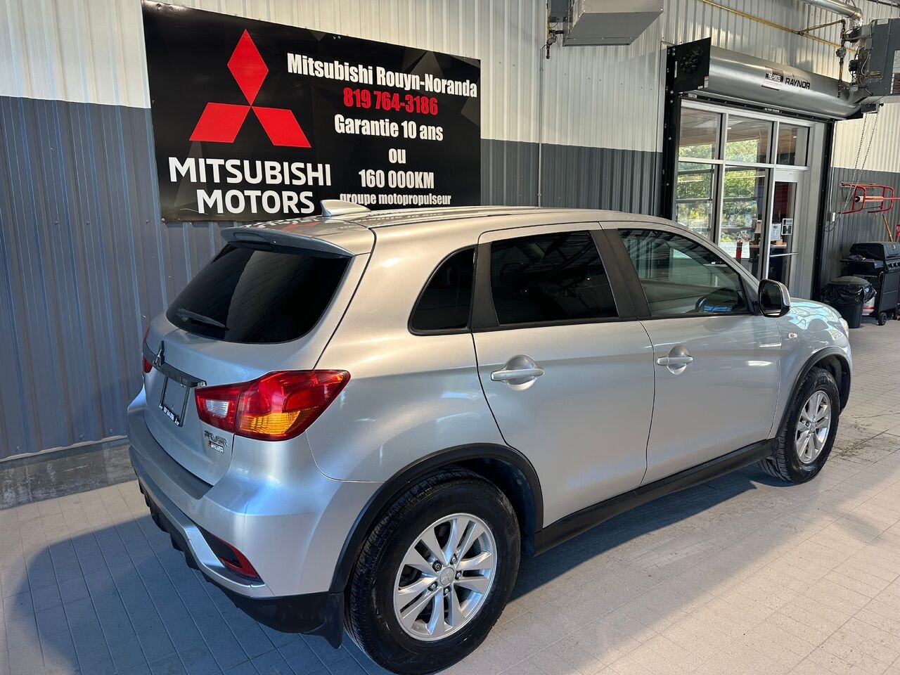 2019 Mitsubishi RVR Silver  - photo #4
