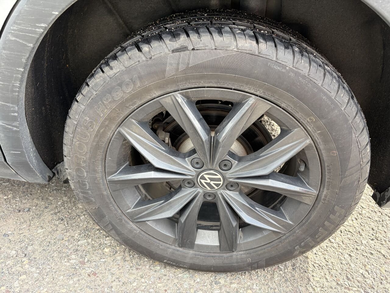 VOLKSWAGEN TIGUAN SE/WOLFSBURG Comfortline 4MOTION 2024 Gris Montmagny - photo #7