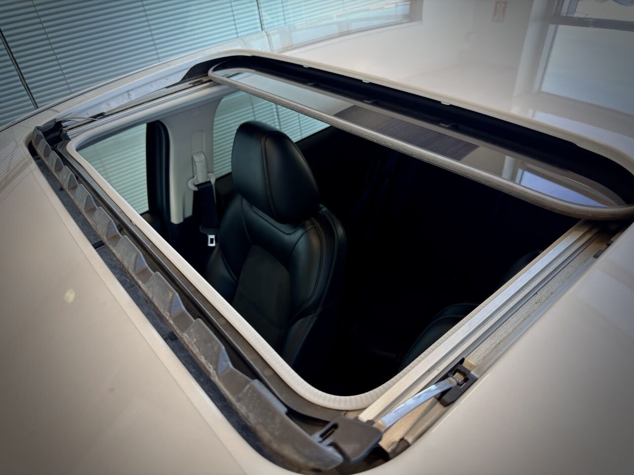 2022 Mazda CX-5 White Notre-Dame-des-Prairies - photo #12
