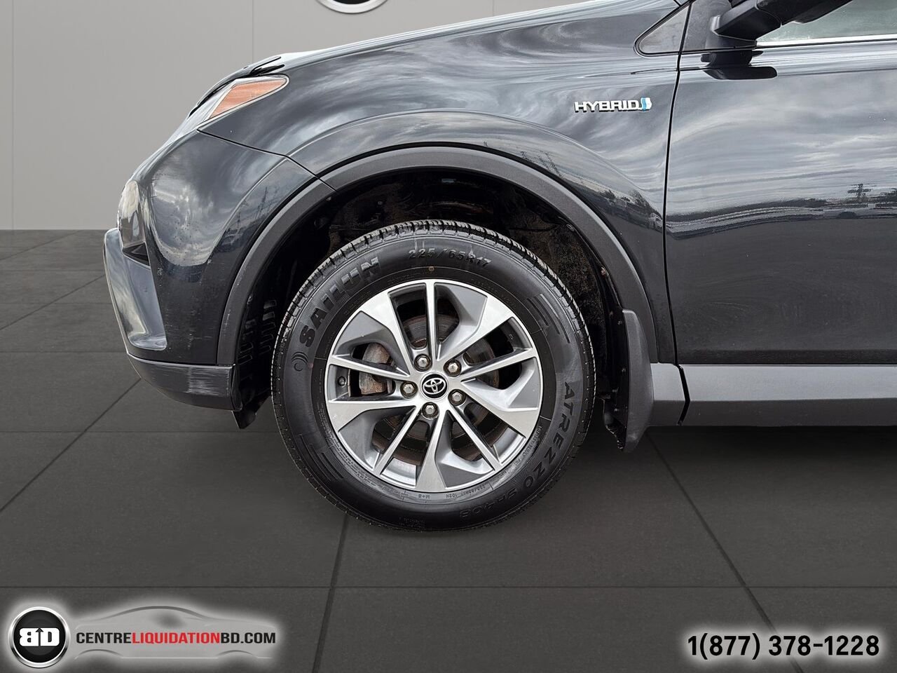 Toyota RAV4 Hybride LE+ 4 portes | BD0221 2017 Noir Granby - photo #11
