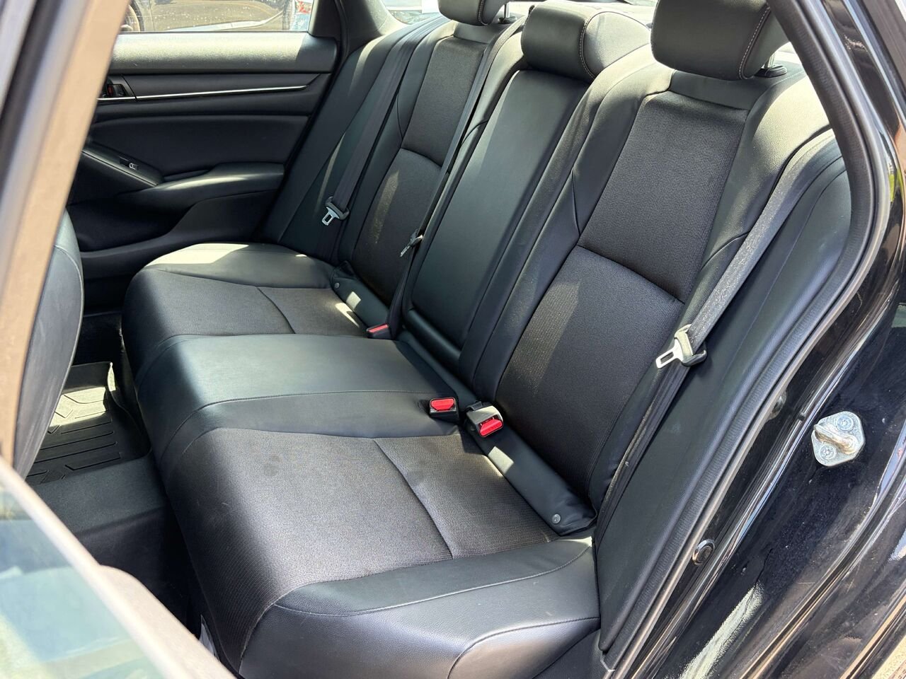 Honda Accord 2018 Noir Gatineau - photo #15