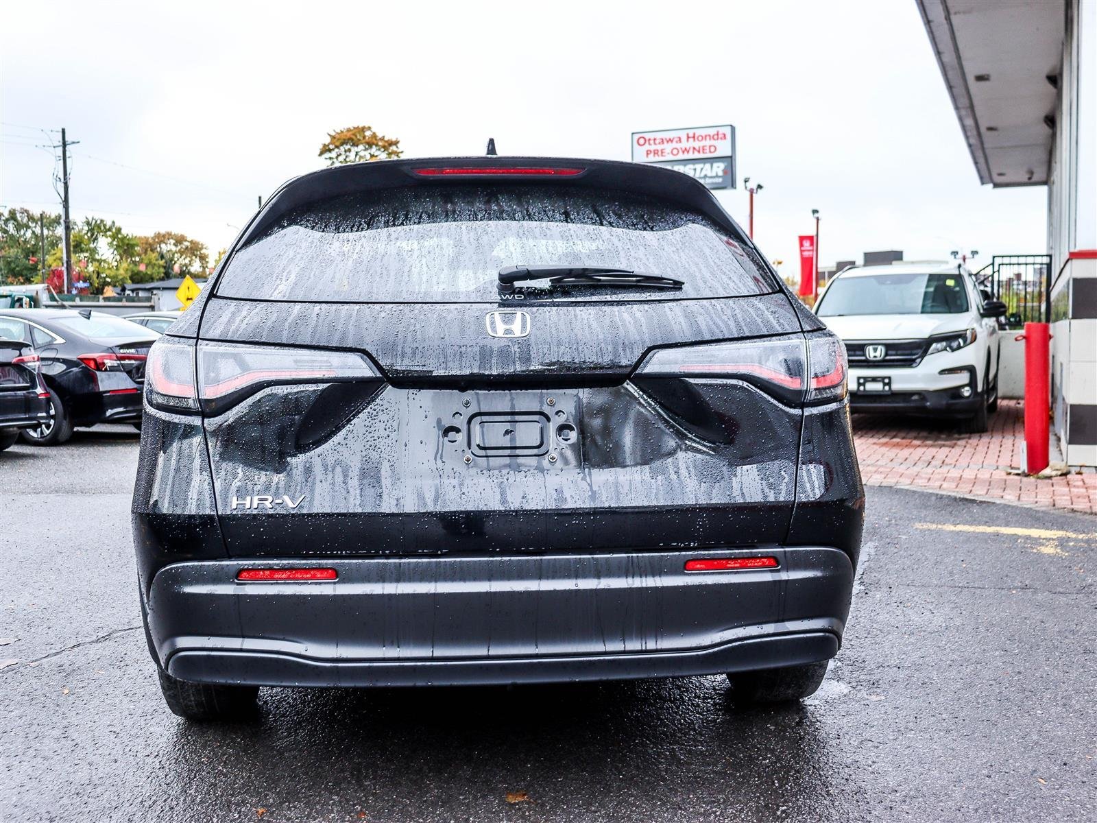 Honda HR-V LX-B 2024 Black Ottawa & Gatineau - photo #3