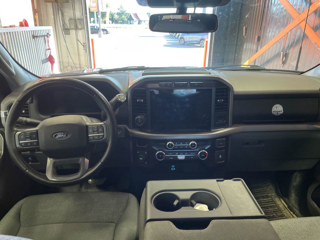 Ford F-150 XLT CREW 4X4 *3.5L ECOBOOST* NAV *CAM 360*CARPLAY 2024 Noir Saint-Jérôme - photo #2