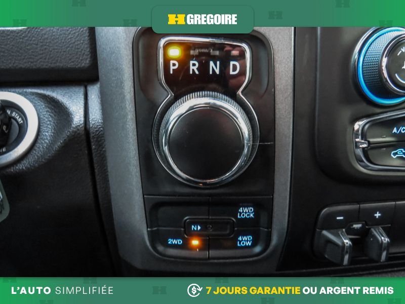 2019 Ram 1500 Grey Saint-Eustache - photo #20