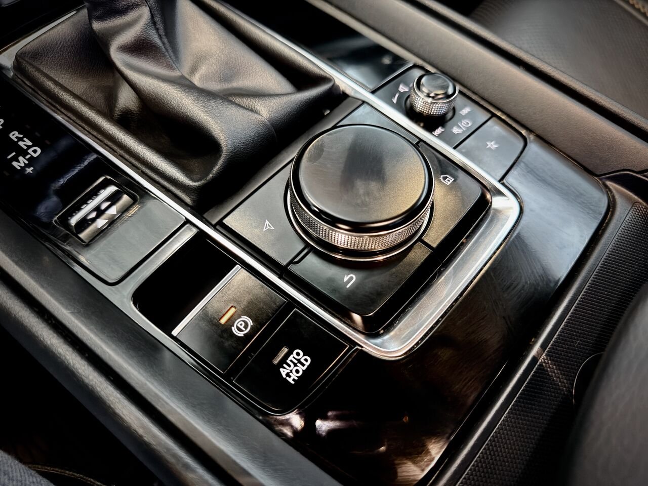 2023 Mazda CX-50 Black Notre-Dame-des-Prairies - photo #32