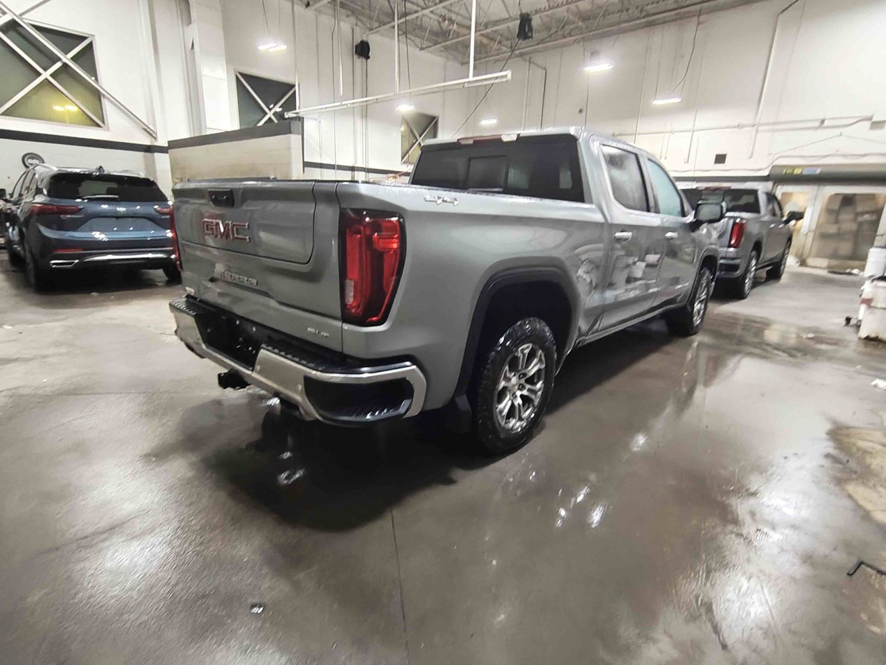 2024 GMC Sierra 1500 4WD Crew Cab 147 SLT Grey Sherwood Park - photo #5