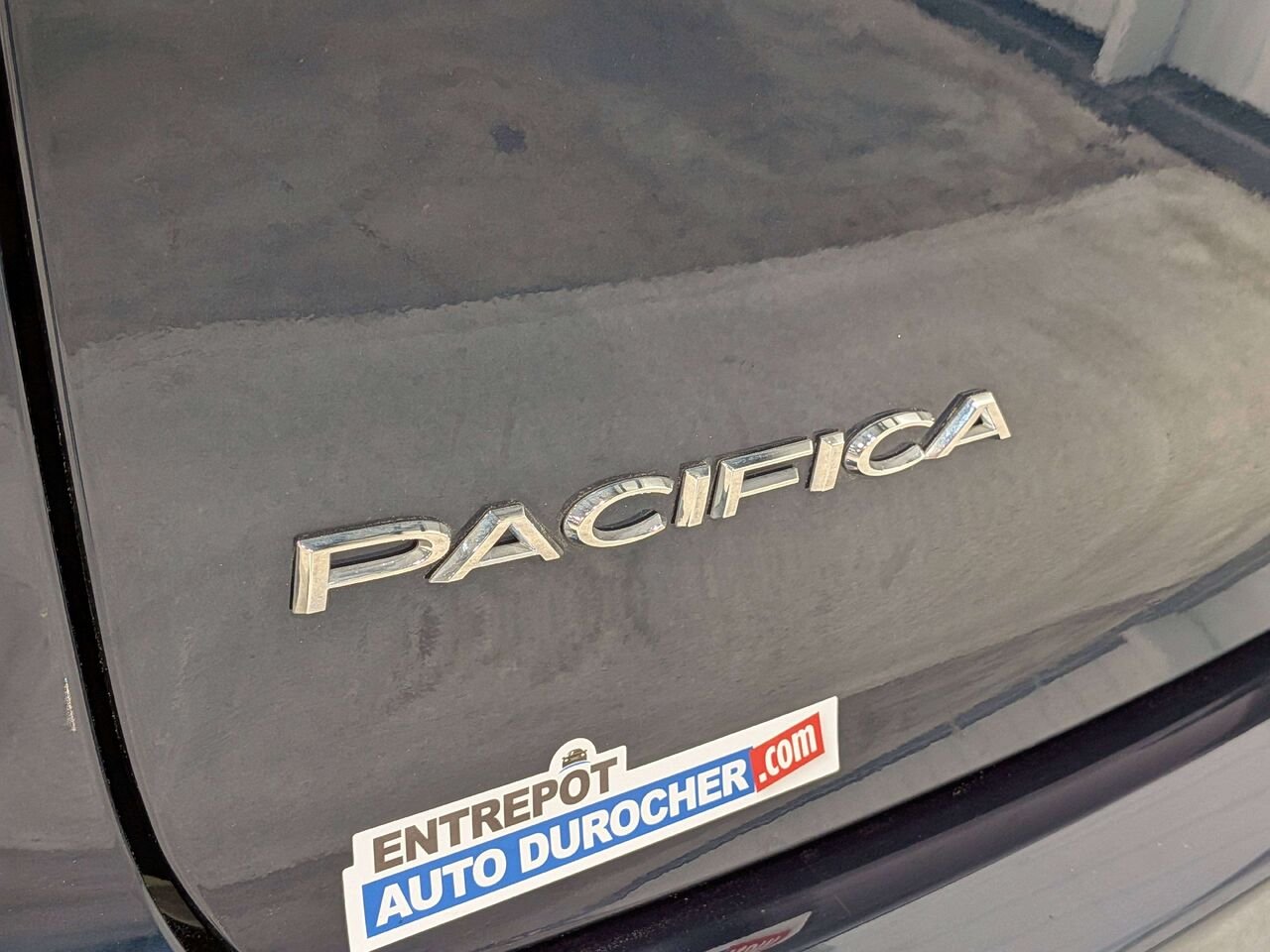 Chrysler Pacifica 2022 Bleu Val-David - photo #36