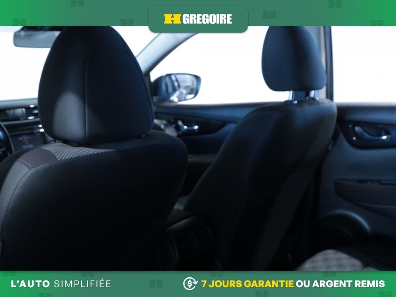 2019 Nissan Qashqai Black Laval - photo #21