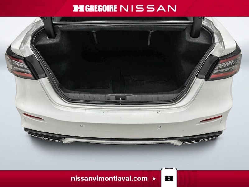 2023 Nissan Maxima White Saint-Eustache - photo #15