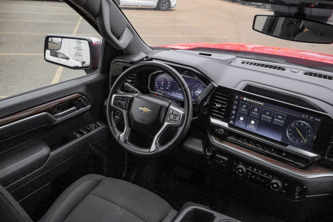 2026 Chevrolet Silverado 1500 4WD Crew Cab 147 LT Red Sherwood Park - photo #27