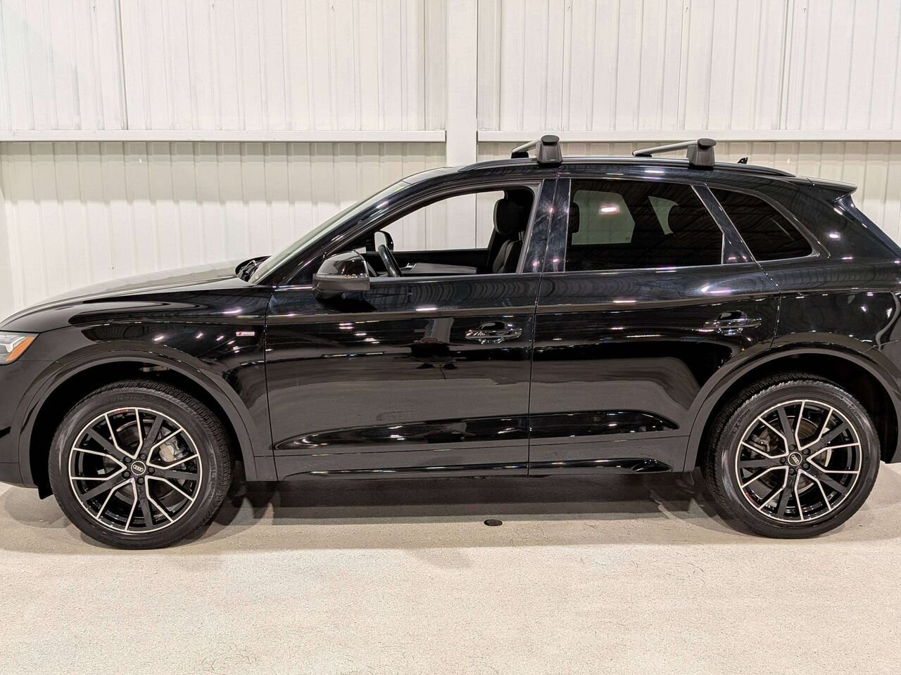 2023 Audi Q5 Technik 45 TFSI quattro Black Val-David - photo #4