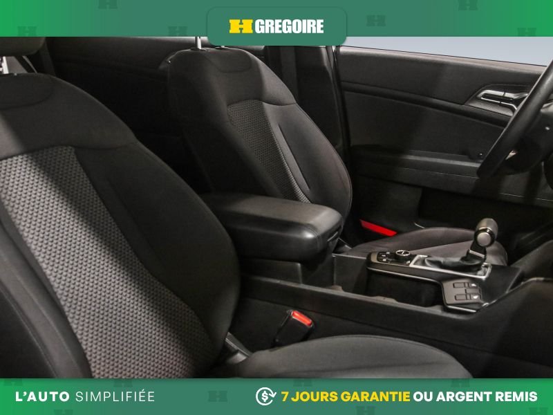 2023 Kia Sportage White Saint-Eustache - photo #28