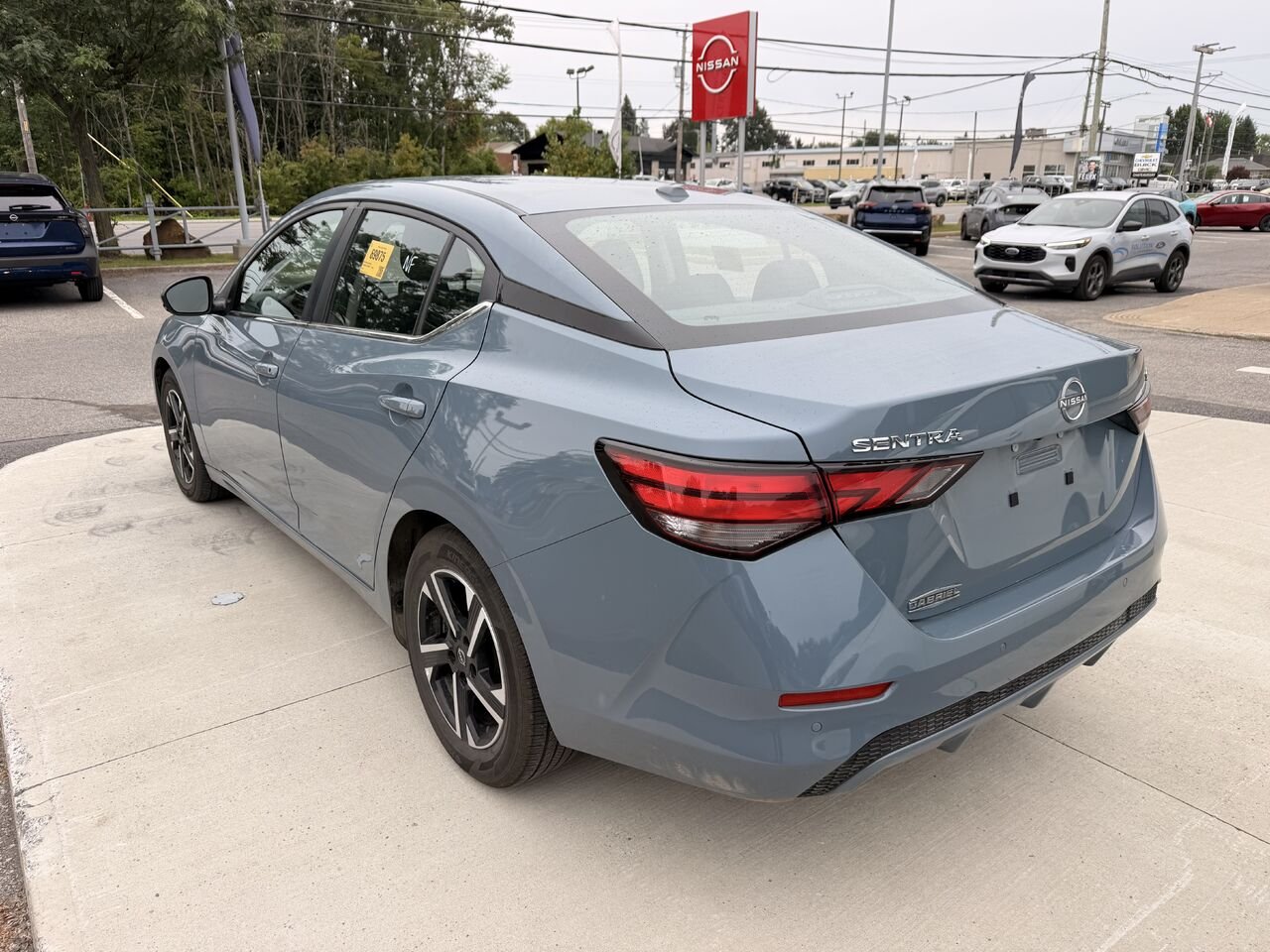 2024 Nissan Sentra SV Grey Châteauguay - photo #9