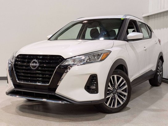2024 Nissan Kicks SV FWD White
