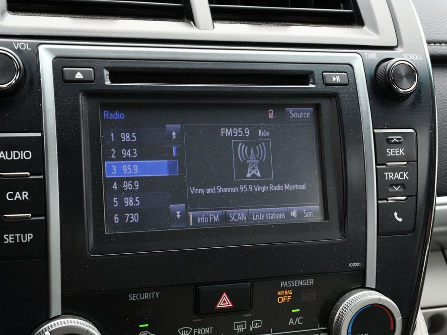Toyota Camry Berline, boîte automatique, LE 2014 Bleu