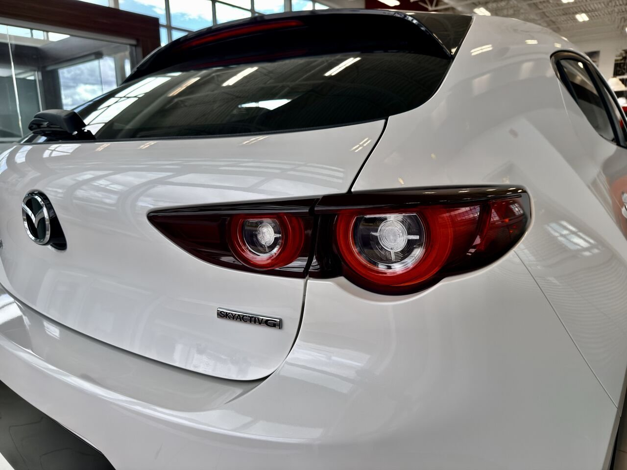 Mazda Mazda3 Sport 2024 Blanc Notre-Dame-des-Prairies - photo #10