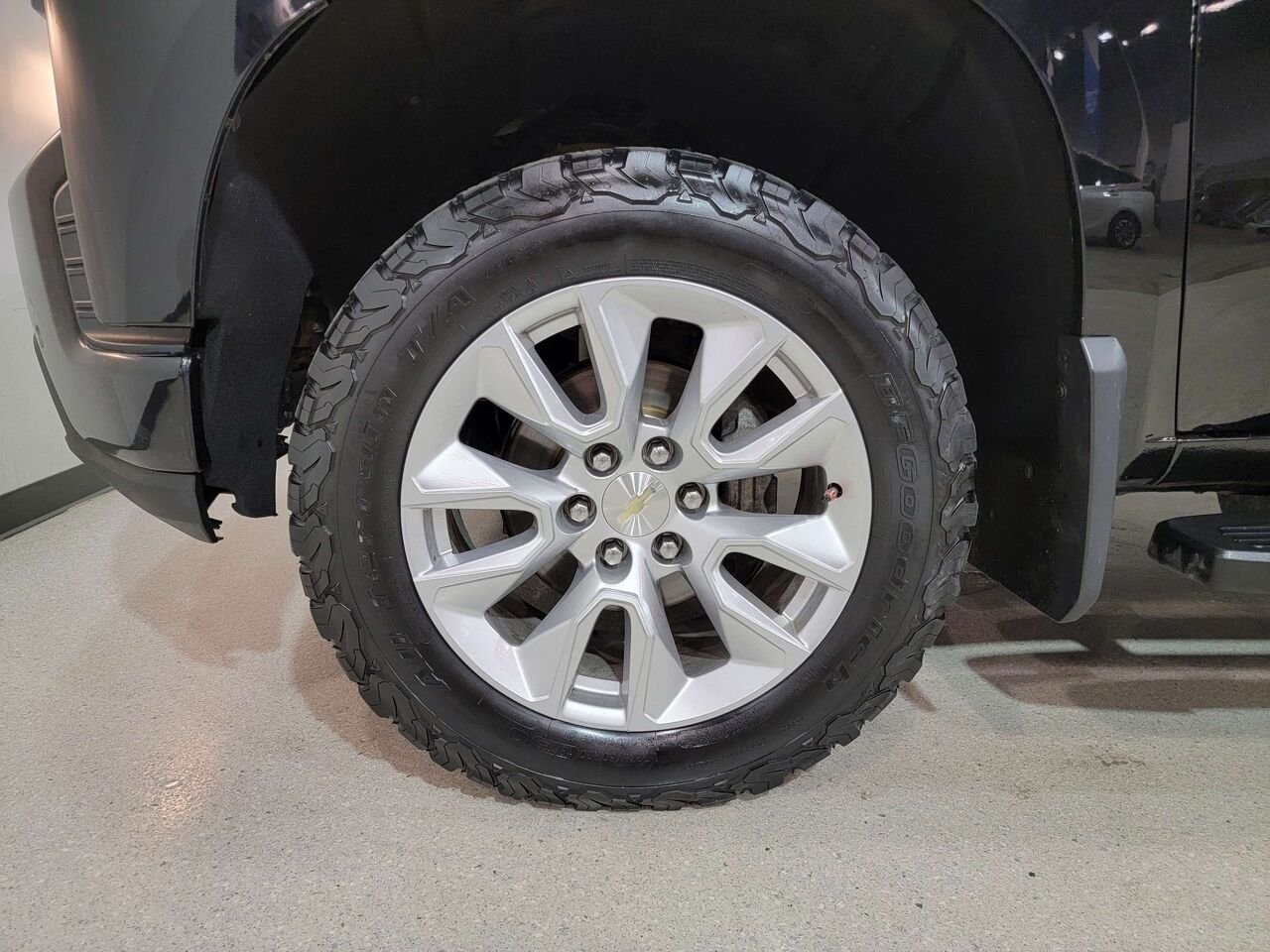 2022 Chevrolet Silverado 1500 LTD 4WD Crew Cab 157" Custom Trail Boss Black Val-David - photo #32
