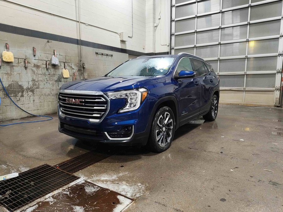 2022 GMC Terrain SLT Pro Grade 1.5T AWD | Sunroof | Navigation Blue
