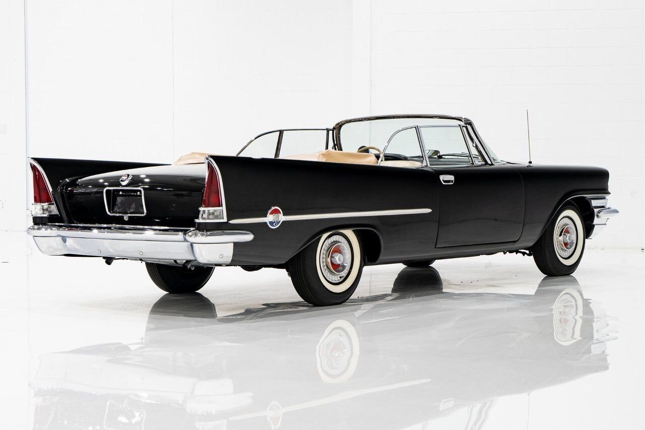 Chrysler 300C 1 of 474 convertibles produced **PRICE IN USD** 1957 Noir Montréal - photo #21