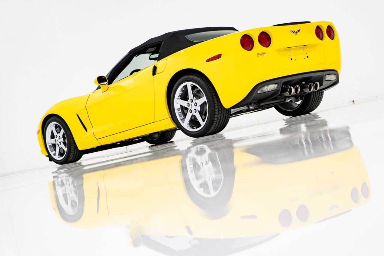 Chevrolet Corvette PRIX EN USD | With Only 900km (563mi) From New With Window Sticker 2008 Jaune Montréal - photo #87