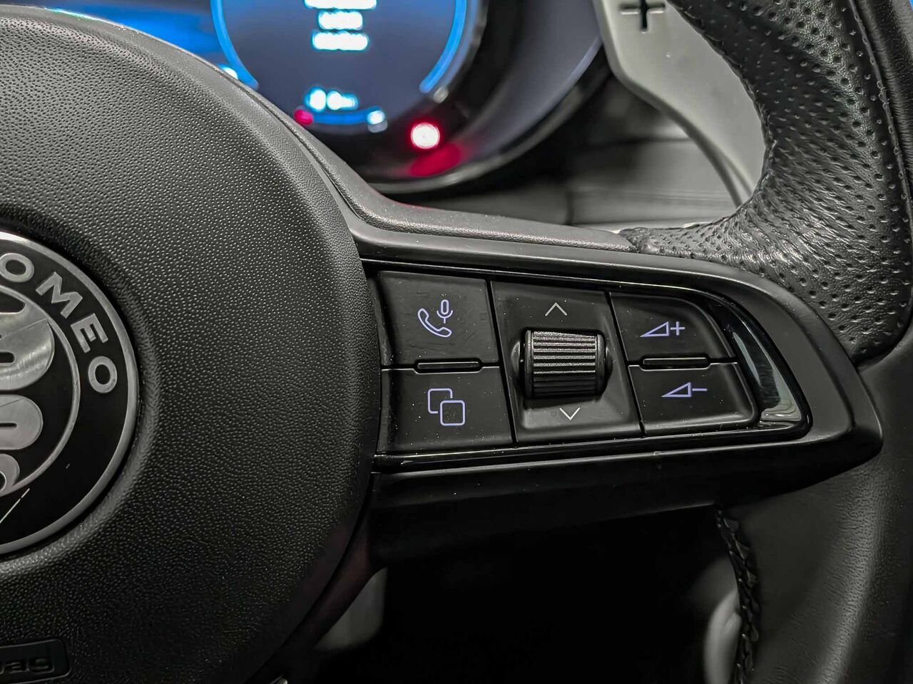 Alfa Romeo TONALE Plug-in Hybride AWD Toit Ouvrant 2024 Autre Sherbrooke - photo #10
