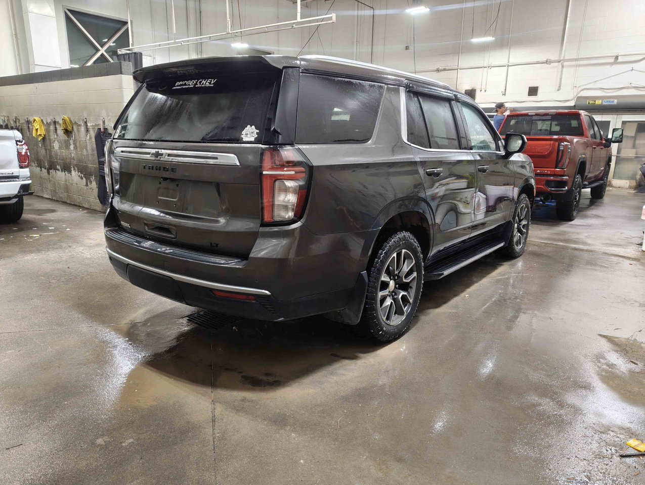 2021 Chevrolet Tahoe 4WD 4dr LT Graywood Metallic Sherwood Park - photo #5